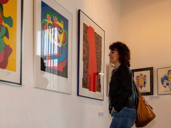 Nepkunst blijkt echt in het Museum Valse Kunst