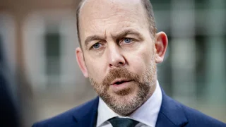 Eerste kamer debatteert over aanscherping asielwetgeving