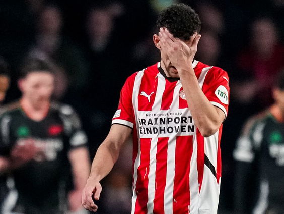 Hoe krijgt PSV het zelfvertrouwen terug na de 1-7 klap?