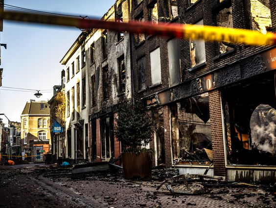 Brand Arnhem beschadigt gebouwen die bij de Slag om Arnhem gespaard bleven