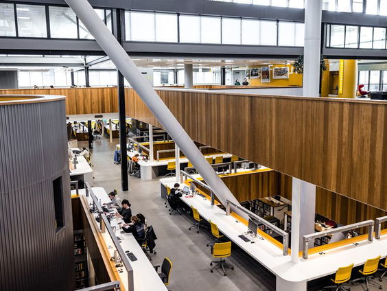 Hoe komt het dat de academische vrijheid onder druk staat?