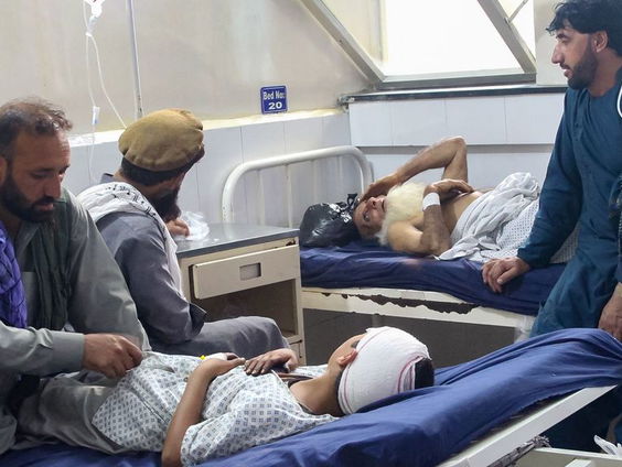 Waarom krijgen vrouwen in de door de aardbeving getroffen Afghaanse regio moeilijk minder hulp?