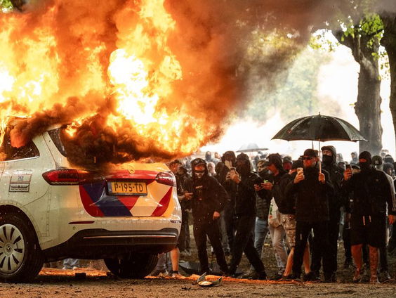 Waarom ondertekenen de linkse partijen het pamflet van ChristenUnie-leider Bikker niet?