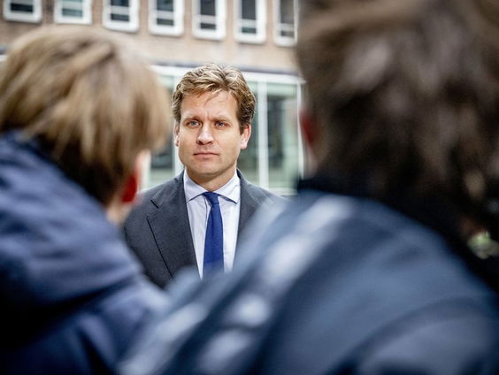 Karremans schort ingreep bij Nexperia op om relatie met China te verbeteren