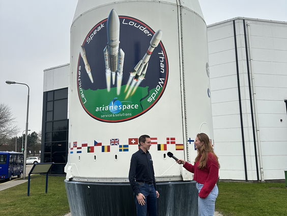 Reportage: wat hangt er boven ons hoofd? De wereld van satellieten