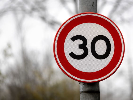 Stand.nl: 30 km per uur in de binnenstad is een verademing