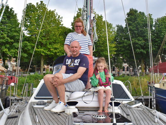 Mirjam, Edwin en Philou zetten koers vanuit Rotterdam: 'Op avontuur zonder eindbestemming'