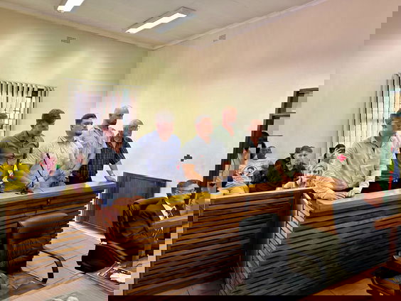 Frontlinie: de vrienden van apartheid