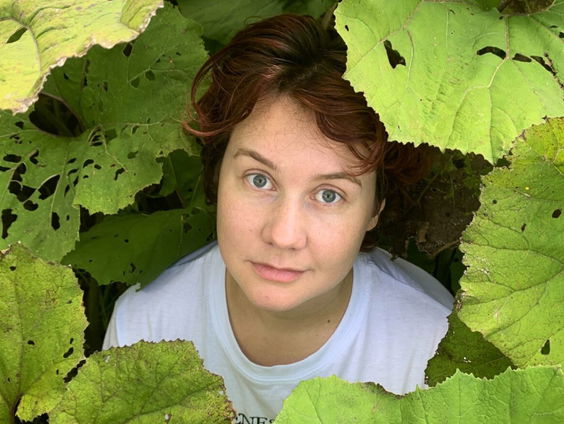 Kunstenaar Valentijn Hoogenkamp schrijft Regenbooggedicht 2024