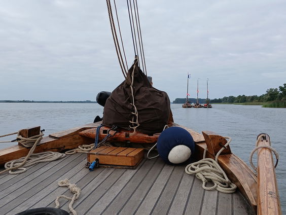 Elburger Botters meren aan in Amsterdam voor jubileumeditie SAIL