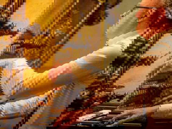 12 Steden, 13 Orgels #32: Harm Hoeve bespeelt het knol-orgel te Hasselt