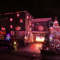 Het huis van Marc is van top tot teen verlicht en gaat los op muziek