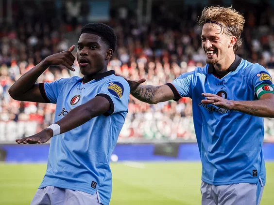 Feyenoord wint bij NEC dankzij jongelingen