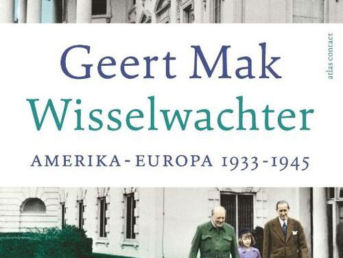 Geert Mak met zijn nieuwe boek Wisselwachter