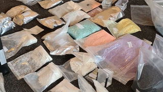 Hoe kon een illegale webwinkel drugs blijven verkopen?