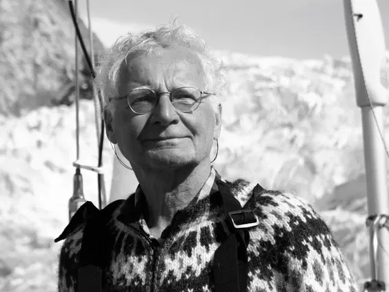 Wat maakt Gerard Dijkstra een icoon in de wereld van zeilschepen?