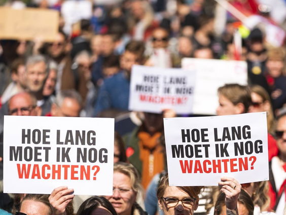 Duizenden toeslagenouders wachten nog steeds op compensatie