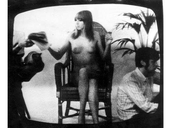 Terug naar Toen: Eerste keer vrouwelijk bloot op tv