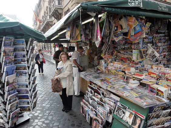 Klassieke Italiaanse krantenkiosk is aan het uitsterven