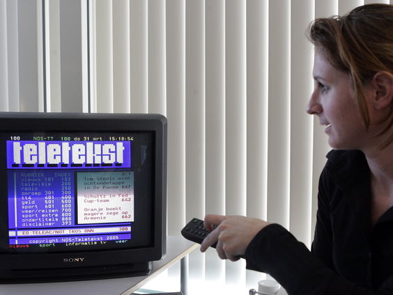 Teletekst bestaat 45 jaar en is nog altijd veelgebruikt: "Populaire dienst"