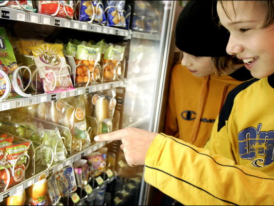 Stand.nl: 'Kindermarketing voor ongezond eten en drinken moet verboden worden'