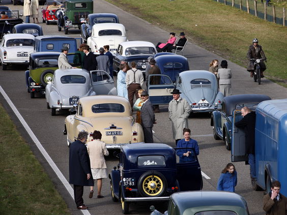 Eerste file is 70 jaar geleden