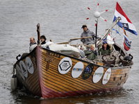 De Ijsstokjesboot