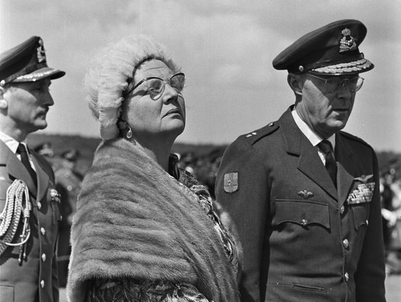 Boek over de studietijd van Juliana: 'Eerste studerende prinses'