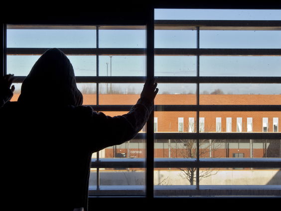 Campagne 'Tieners achter Tralies' richt zich op hele netwerk rondom criminele jongeren