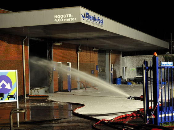 Friese brandweer stopt met blusschuim en gaat water gebruiken