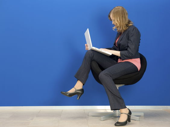 Nederlanders met 8,7 uur gemiddeld Europees Kampioen zitten