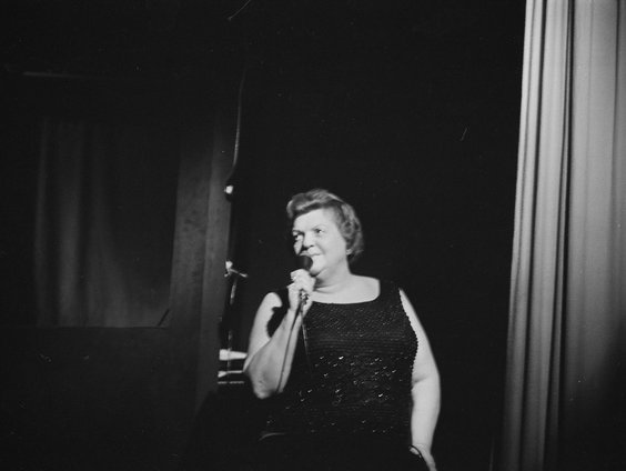 Terug naar Toen: Tante Leen overleden