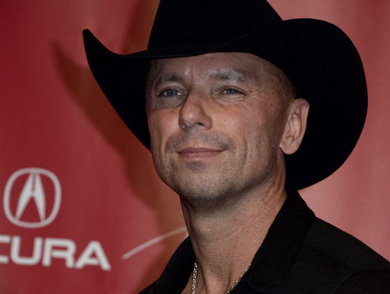 Country Roads: Kenny Chesney