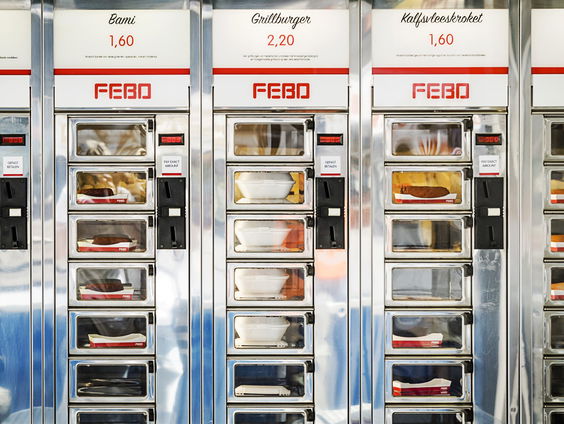 De geschiedenis van de oer-Hollandse snackmuur