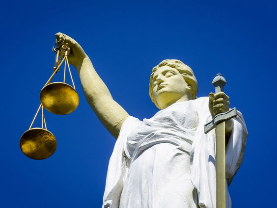 Stand.nl: 'Het gaat te ver om illegaliteit strafbaar te stellen'