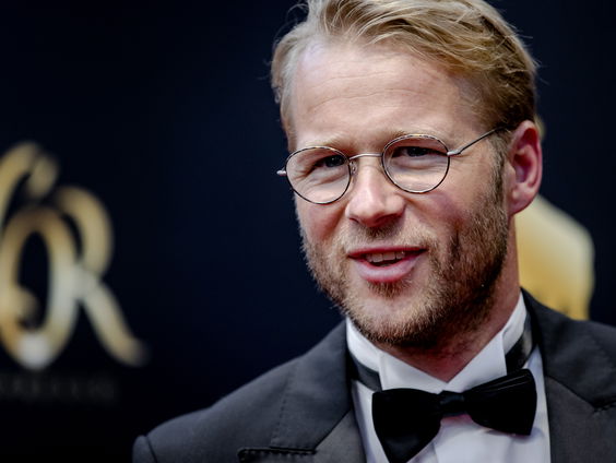 Oude muziekziel Leo Alkemade appt vaak met Kees van der Spek over klassieke muziek