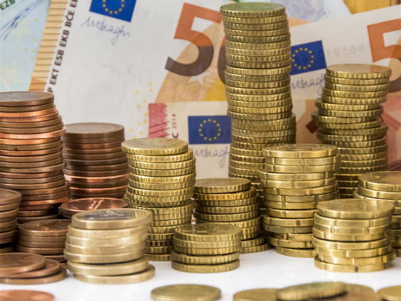 AD-podcast De Waanzinnige Belofte: alles over finfluencers