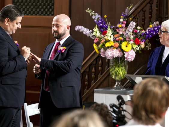 Aruba verwerpt voorlopig homohuwelijk