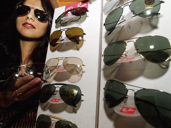 Familievete over miljarden van brillenimperium Ray-Ban