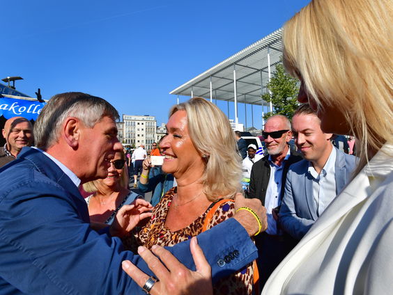 Hoe gebruiken radicale partijen in België sociale media voor de verkiezingen?