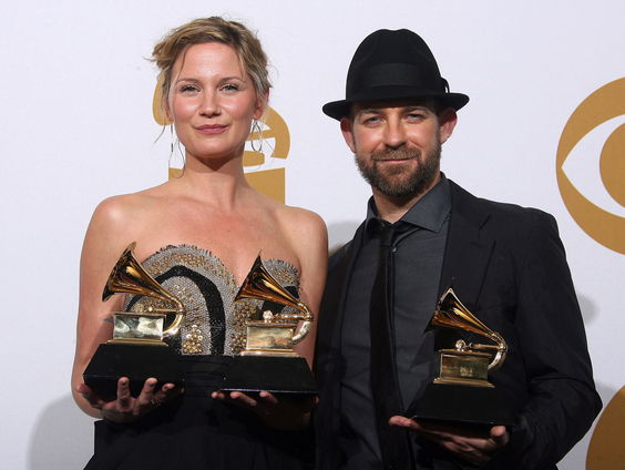 Country Roads: Sugarland