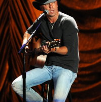 Country Roads: Kenny Chesney