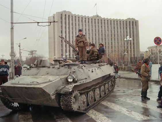 Terug naar Toen: Tsjetsjeense rebellen gijzelen 850 mensen in Moskou