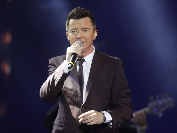 Rick Astley bijzonder openhartig in autobiografie: "Hij wilde gezien worden"
