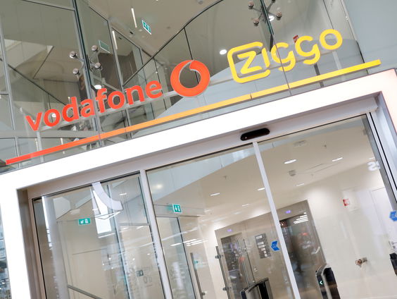 Hoe VodafoneZiggo met omsteden belbedrijven klanten probeert binnen te halen