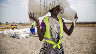 Directeur Rode Kruis over humanitaire crisis in Soedan