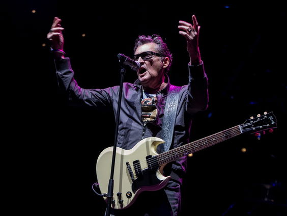 Eindelijk een afscheidsconcert voor Golden Earring 'De Earring en ik'