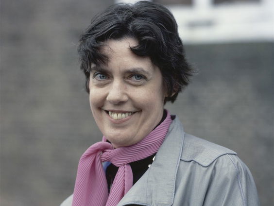 In memoriam Tonke Dragt