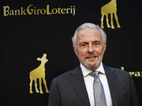 Verhaal van Jack Vinders, Het geluk van Limburg, gaat het theater in