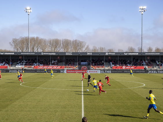 Amsterdam komt met regels voor commerciële voetbalscholen
